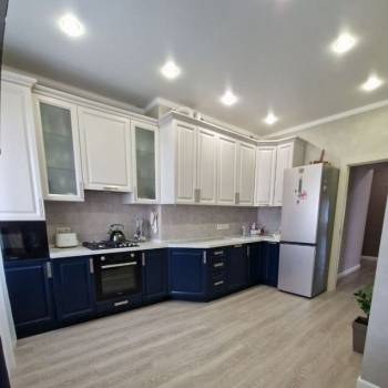 Продается 2-х комнатная квартира, 71,6 м²