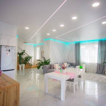 Продается Дом, 200 м²