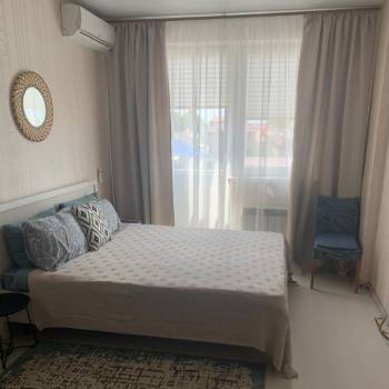 Продается 1-комнатная квартира, 42 м²