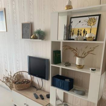 Продается 1-комнатная квартира, 42 м²