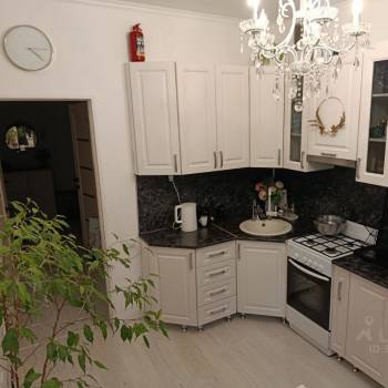 Продается 1-комнатная квартира, 40,6 м²