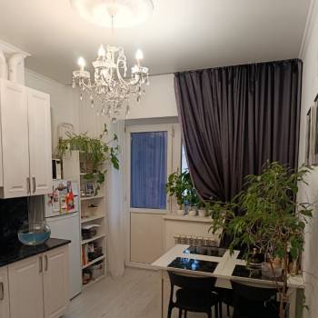 Продается 1-комнатная квартира, 40,6 м²