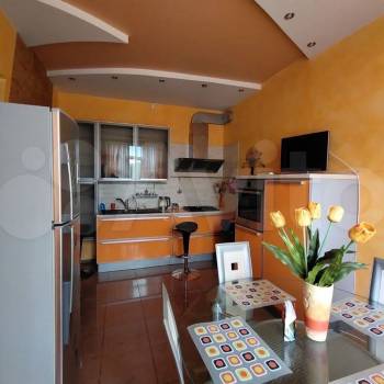 Продается Дом, 204 м²