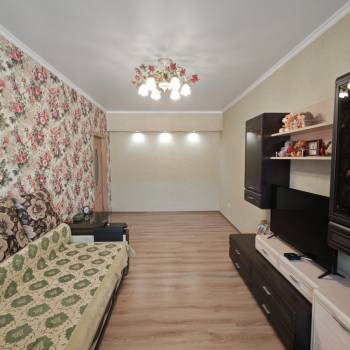 Продается 2-х комнатная квартира, 72 м²