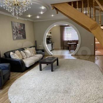 Продается Дом, 180 м²