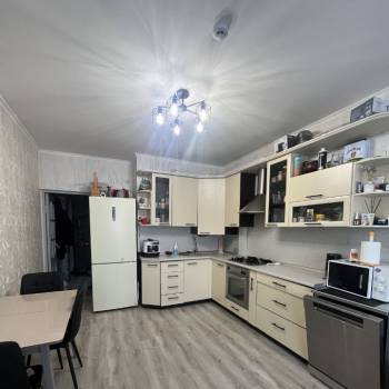 Продается 2-х комнатная квартира, 77,7 м²