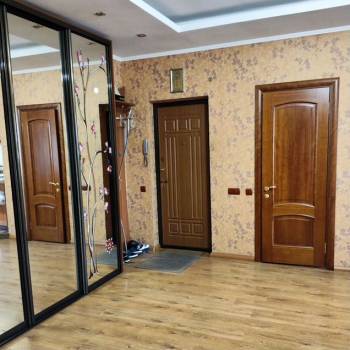 Продается 2-х комнатная квартира, 85 м²