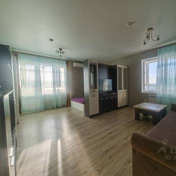 Сдается 2-х комнатная квартира, 97 м²