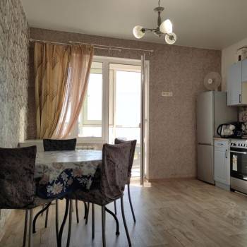 Сдается 2-х комнатная квартира, 97 м²