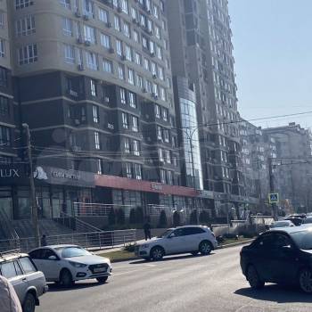 Продается 1-комнатная квартира, 50 м²