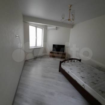 Продается 1-комнатная квартира, 50 м²