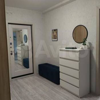 Сдается Многокомнатная квартира, 90 м²