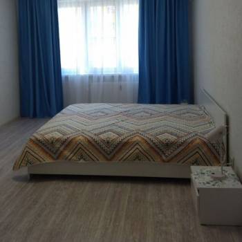 Сдается Многокомнатная квартира, 90 м²