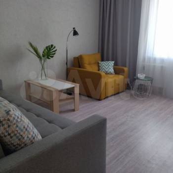 Сдается Многокомнатная квартира, 90 м²