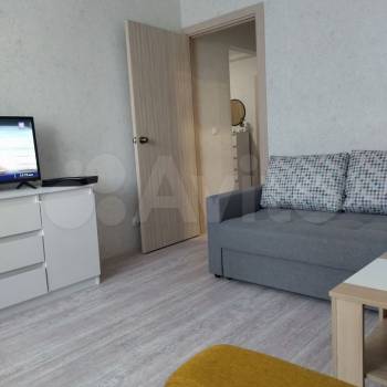 Сдается Многокомнатная квартира, 90 м²