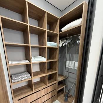 Продается 1-комнатная квартира, 36 м²