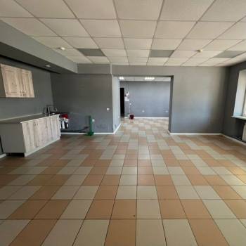 Сдается Нежилое помещение, 60 м²