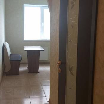 Сдается 1-комнатная квартира, 42 м²