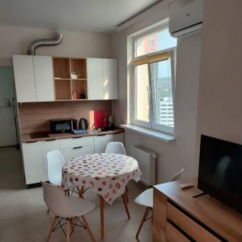 Продается 1-комнатная квартира, 35 м²