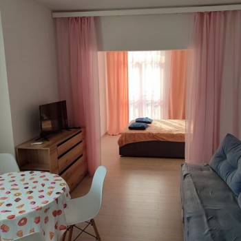 Продается 1-комнатная квартира, 35 м²