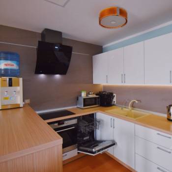 Сдается 2-х комнатная квартира, 70 м²