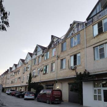 Сдается 1-комнатная квартира, 42 м²
