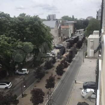 Продается 1-комнатная квартира, 35,8 м²