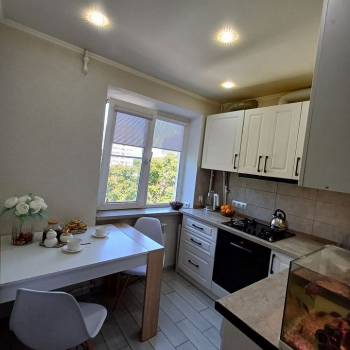 Продается 3-х комнатная квартира, 58 м²