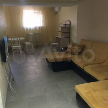 Продается 1-комнатная квартира, 47 м²