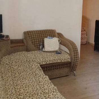 Продается 1-комнатная квартира, 37 м²