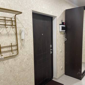 Продается 1-комнатная квартира, 43 м²
