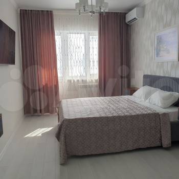 Сдается 1-комнатная квартира, 49,7 м²