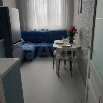 Сдается 1-комнатная квартира, 49,7 м²