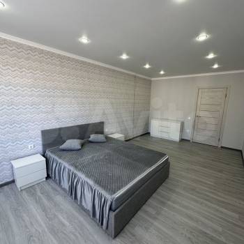 Продается 1-комнатная квартира, 45 м²