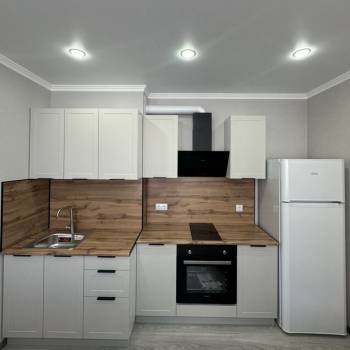 Продается 1-комнатная квартира, 45 м²
