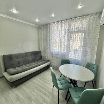 Продается 1-комнатная квартира, 45 м²