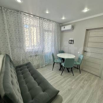 Продается 1-комнатная квартира, 45 м²