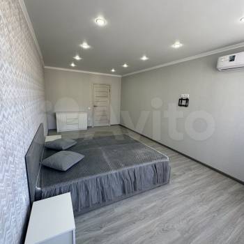 Продается 1-комнатная квартира, 45 м²