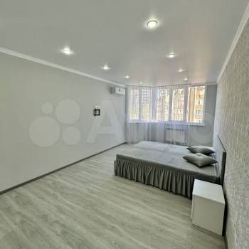 Продается 1-комнатная квартира, 45 м²