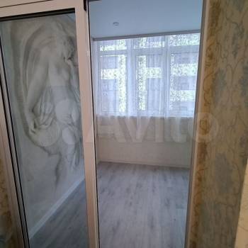 Продается 1-комнатная квартира, 48 м²
