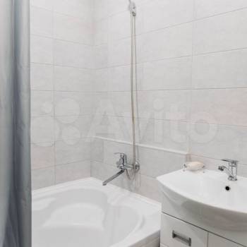 Продается 1-комнатная квартира, 34 м²