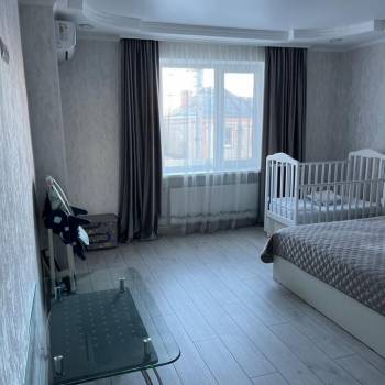 Продается Дом, 200 м²
