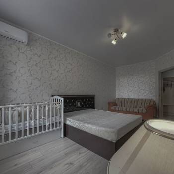 Продается 1-комнатная квартира, 45 м²