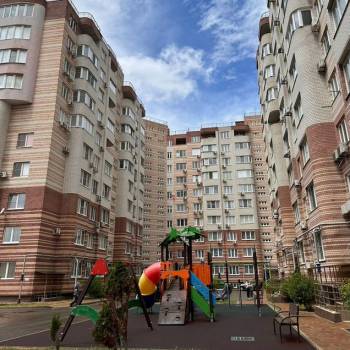 Продается 1-комнатная квартира, 47 м²