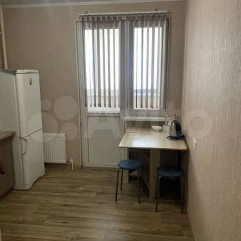 Сдается 1-комнатная квартира, 40 м²