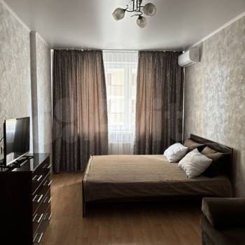Сдается 1-комнатная квартира, 40 м²