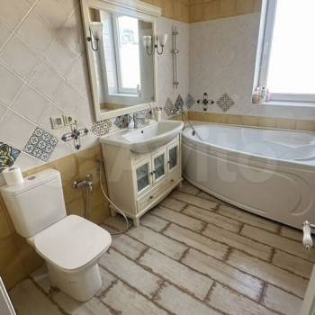 Продается Дом, 320 м²