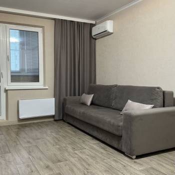Продается 1-комнатная квартира, 41 м²