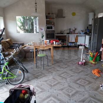 Продается Дом, 180 м²
