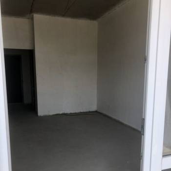 Продается 1-комнатная квартира, 53 м²